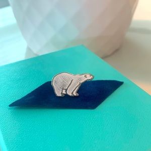 Polar Bear Pin, vintage enamel